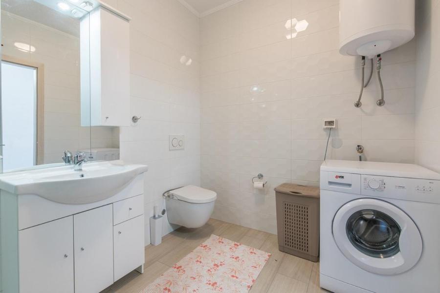 Irma Apartment Dajla Εξωτερικό φωτογραφία